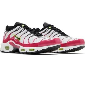 Nike air max plus “fuchsia”